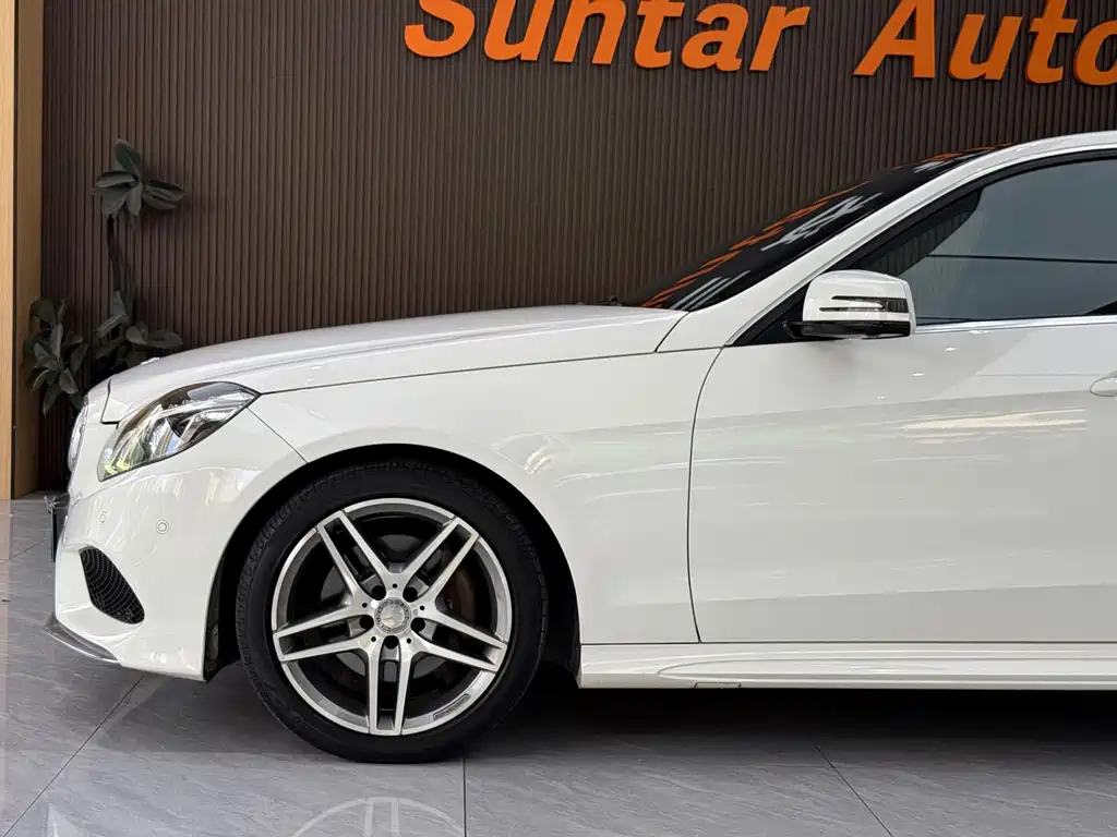 Mercedes-Benz E-Class — миниатюра 8