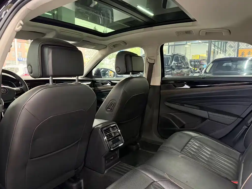 Volkswagen Passat — миниатюра 8