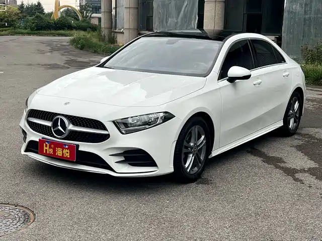 MERCEDES-BENZ  A CLASS 2022