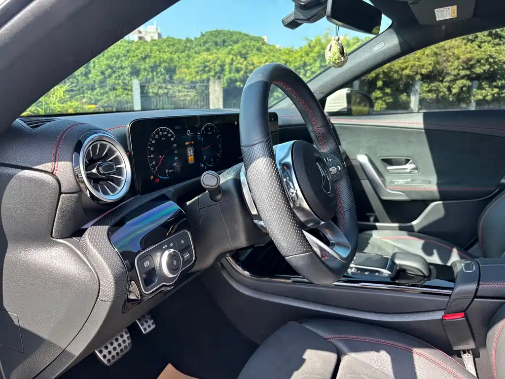 Mercedes-Benz CLA (Import) — миниатюра 5