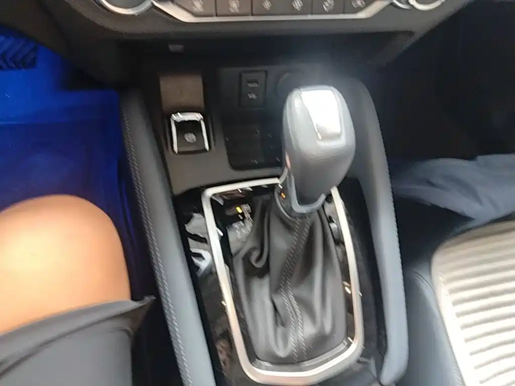 Nissan Qashqai — миниатюра 14