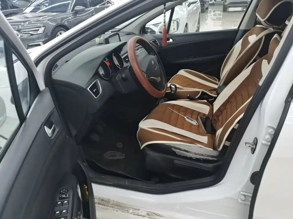 Peugeot 308 — миниатюра 16