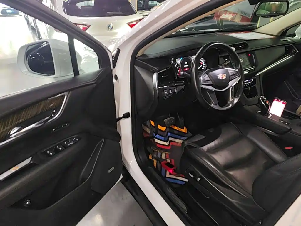 Cadillac XT5 — миниатюра 16