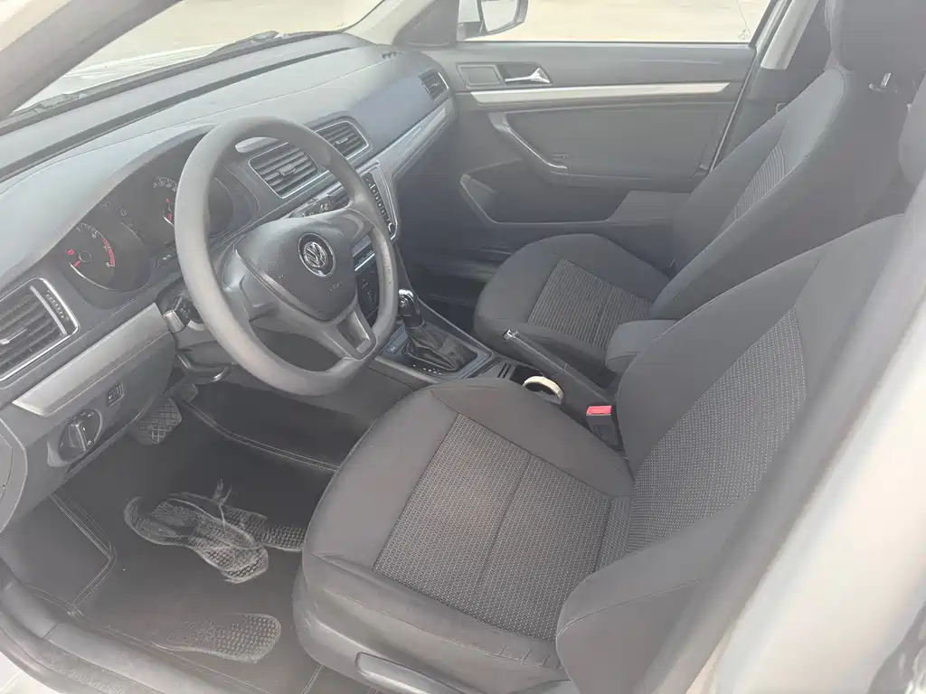 Volkswagen Lavida — миниатюра 8