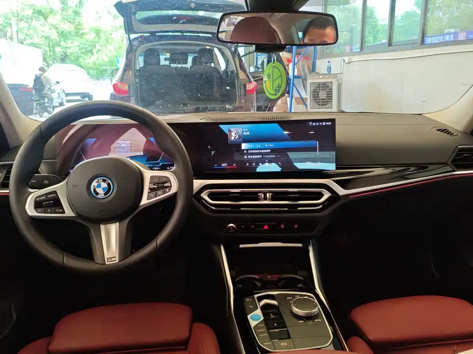 BMW i3 — миниатюра 4