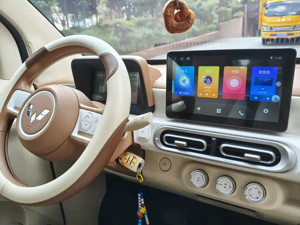 Wuling MINIEV — миниатюра 16