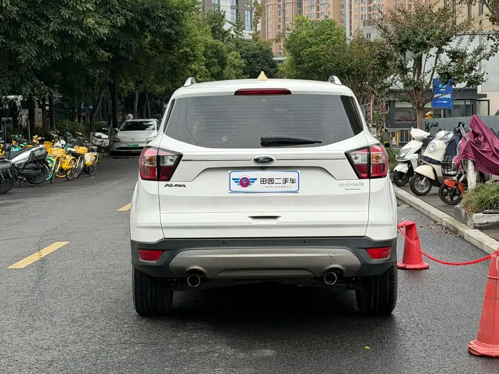 Ford Kuga — миниатюра 5