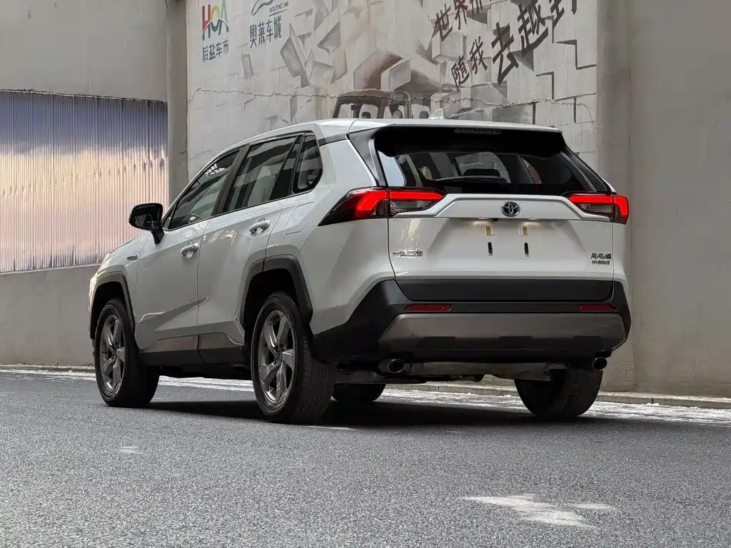 TOYOTA RAV4 RONGFANG