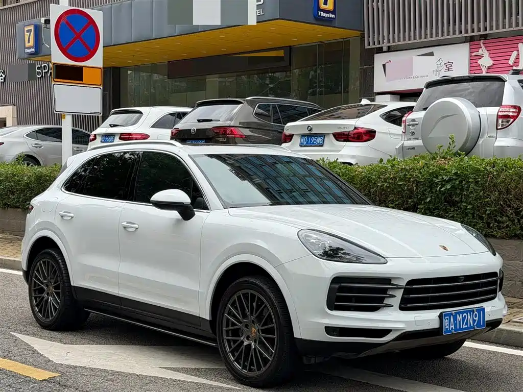 Porsche Cayenne 2018 Cayenne 3.0T