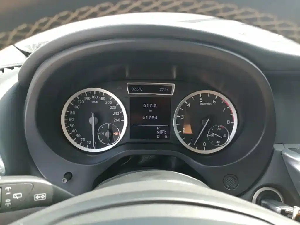 Infiniti QX30 — миниатюра 12