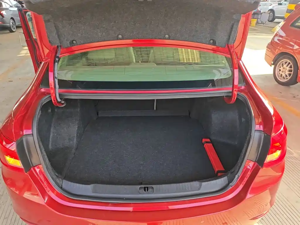 Buick Excelle — миниатюра 19