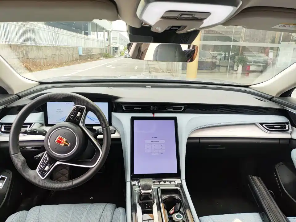 Hongqi Hongqi H5 PHEV — миниатюра 5