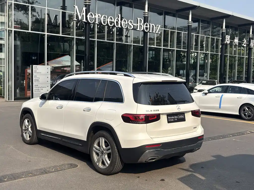Mercedes-Benz GLB — миниатюра 4