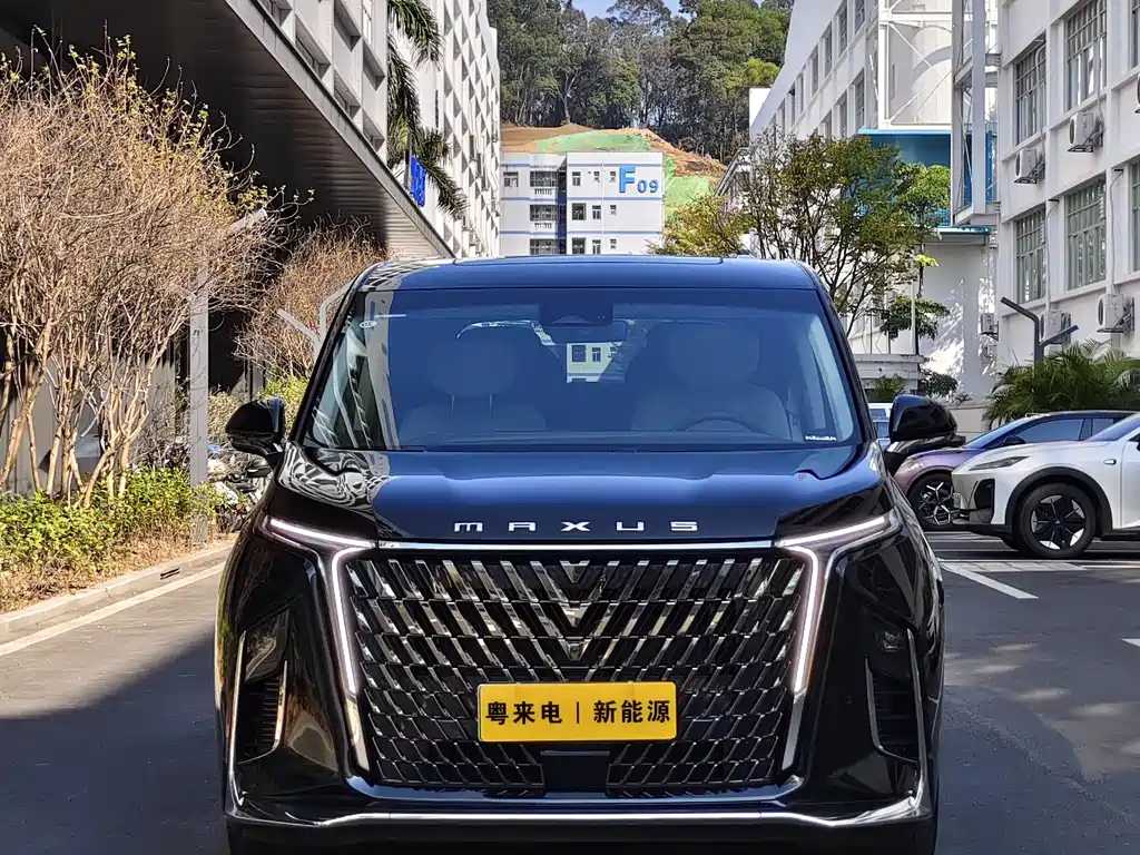 SAIC MAXUS EVERYONE 9