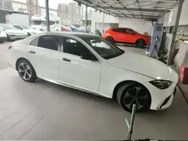 Mercedes-Benz C-Class — миниатюра 3