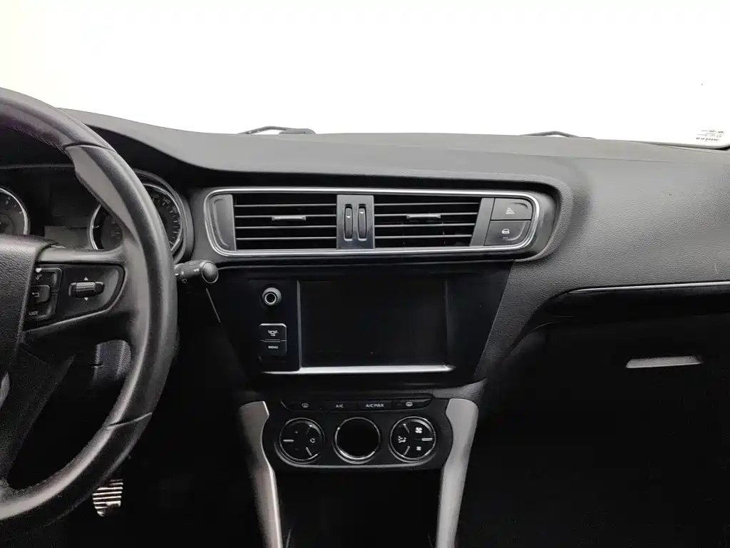 Citroen C3-XR — миниатюра 12
