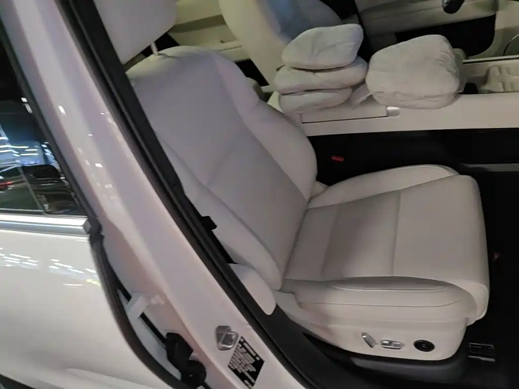Li Auto Li L6 — миниатюра 25