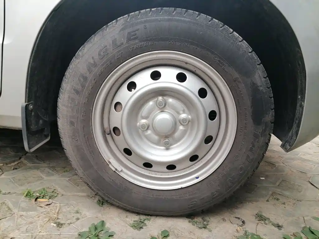Wuling Hongguang V — миниатюра 24