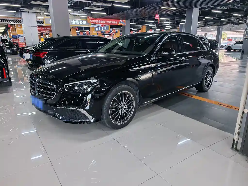 2022 Mercedes-Benz E-klasse - zdjęcie 1 z 9