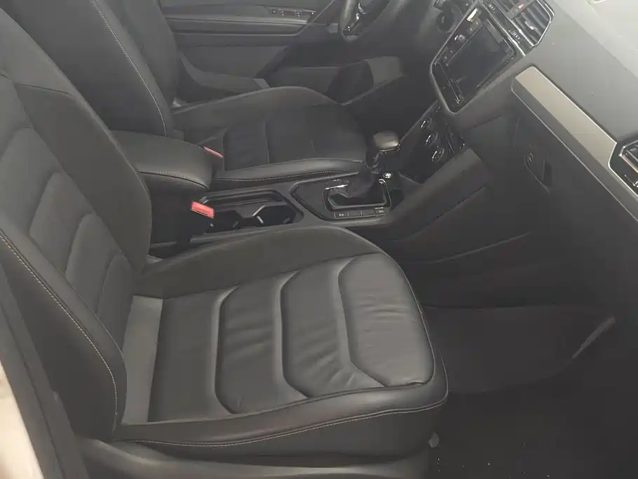Volkswagen Tiguan L L 2019 280TSI AT Comfort VI