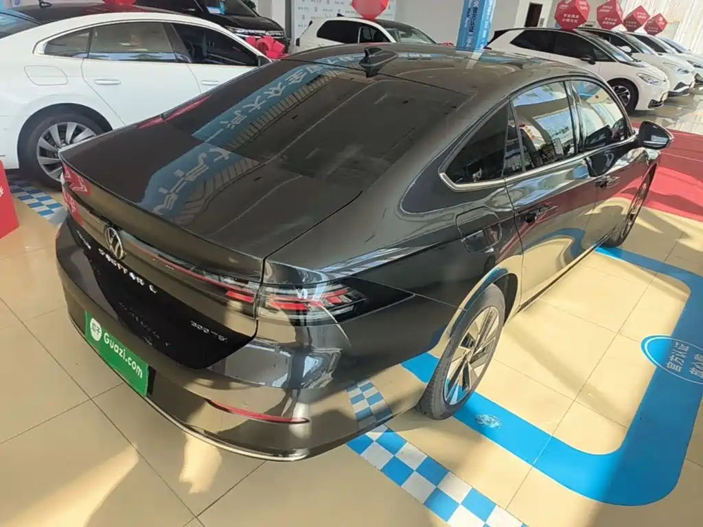 Volkswagen Sagitar — миниатюра 7