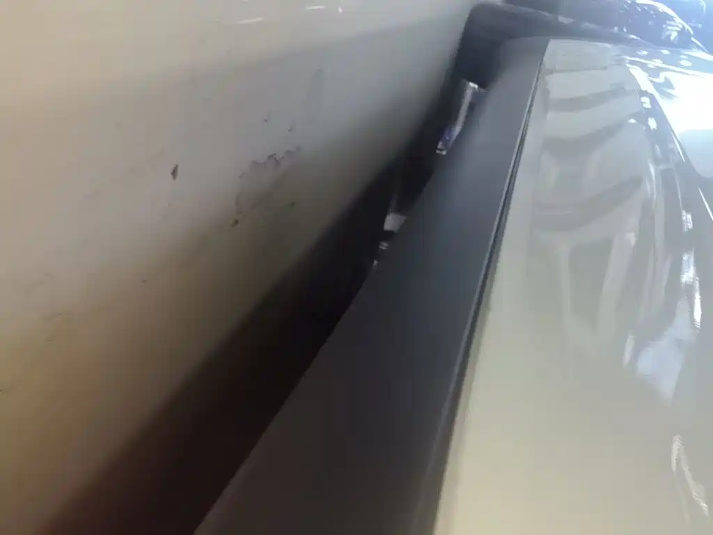 Tesla Model Y — миниатюра 21