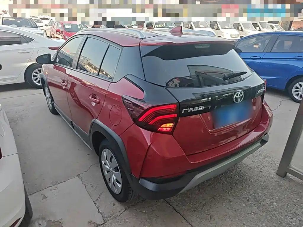 Toyota Yaris L — миниатюра 5