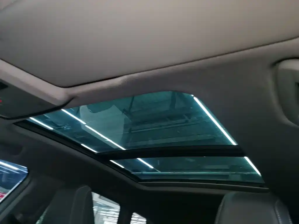 Audi Q4 e-tron — миниатюра 18