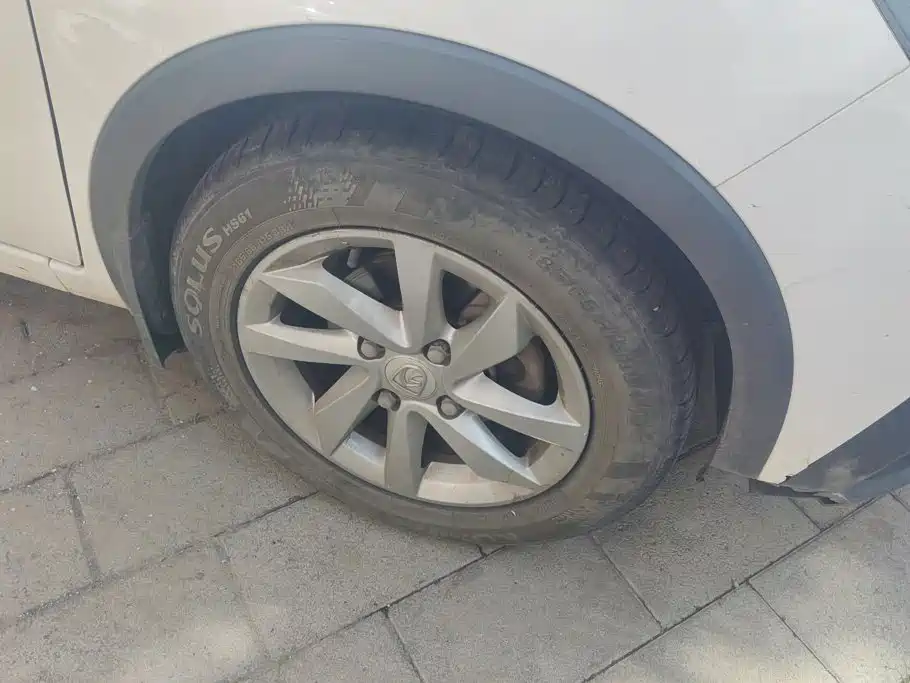 Baojun 310W — миниатюра 6