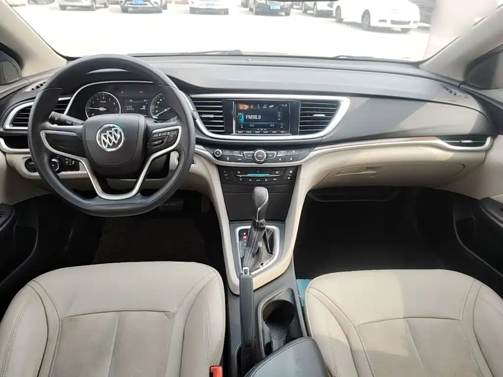 Buick Excelle — миниатюра 10