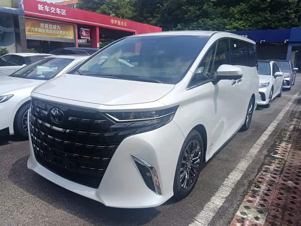 Toyota Alphard 2025 2.5L Luxury