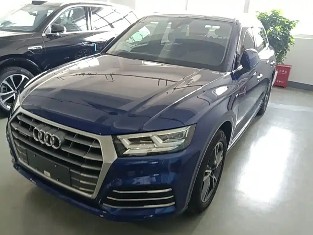 Audi Q5L — миниатюра 2