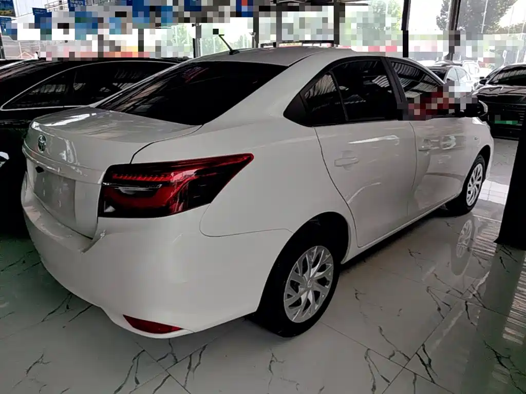 Toyota Vios — миниатюра 7
