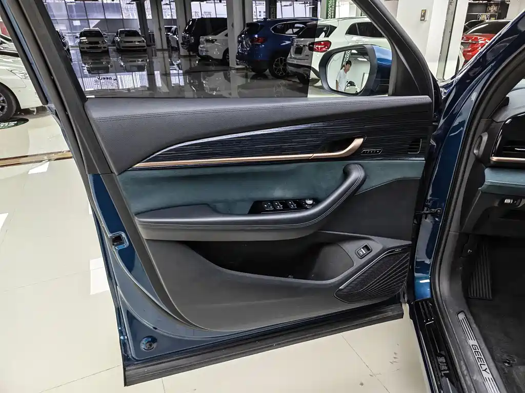 Geely Xingyue L — миниатюра 9