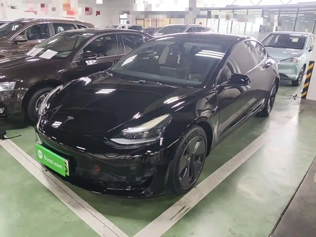 Tesla Model 3 — миниатюра 2
