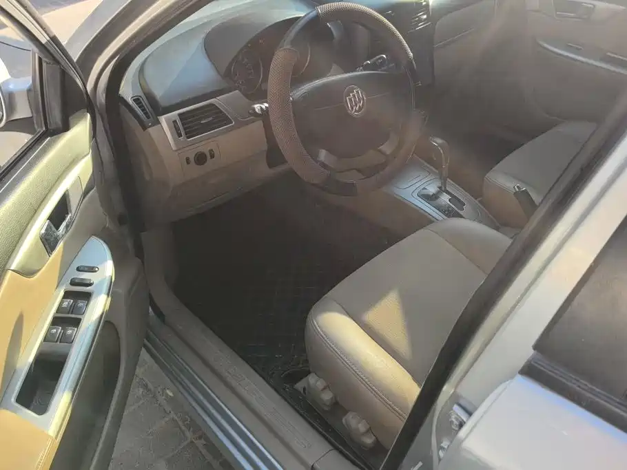 Buick Excelle — миниатюра 9