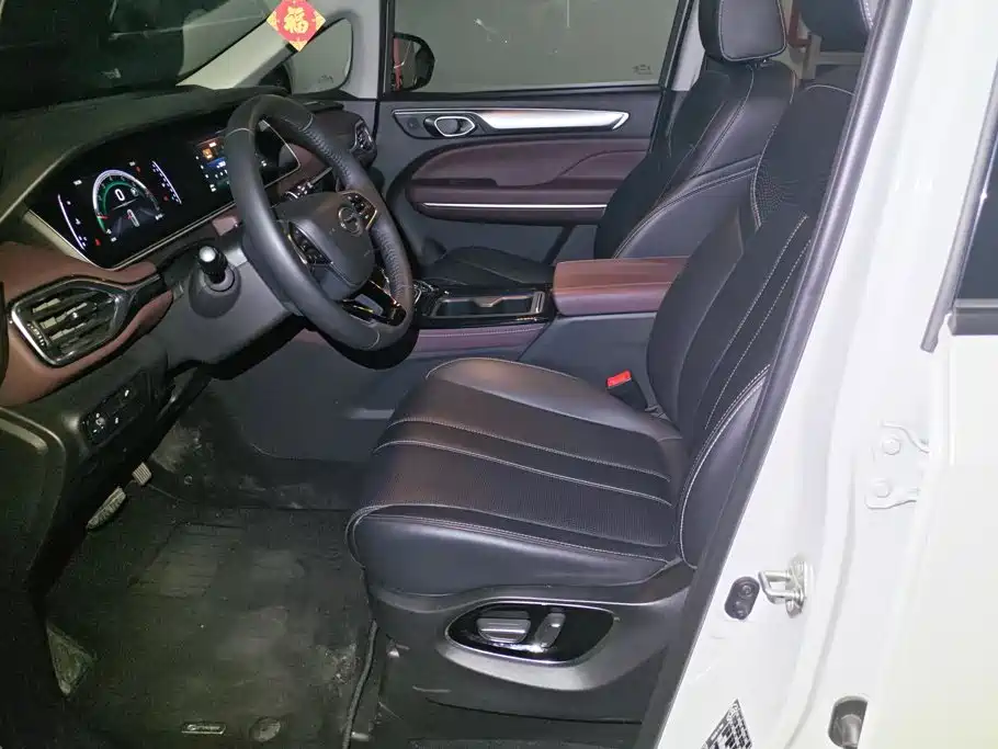 GAC Motor Trumpchi M6 — миниатюра 9