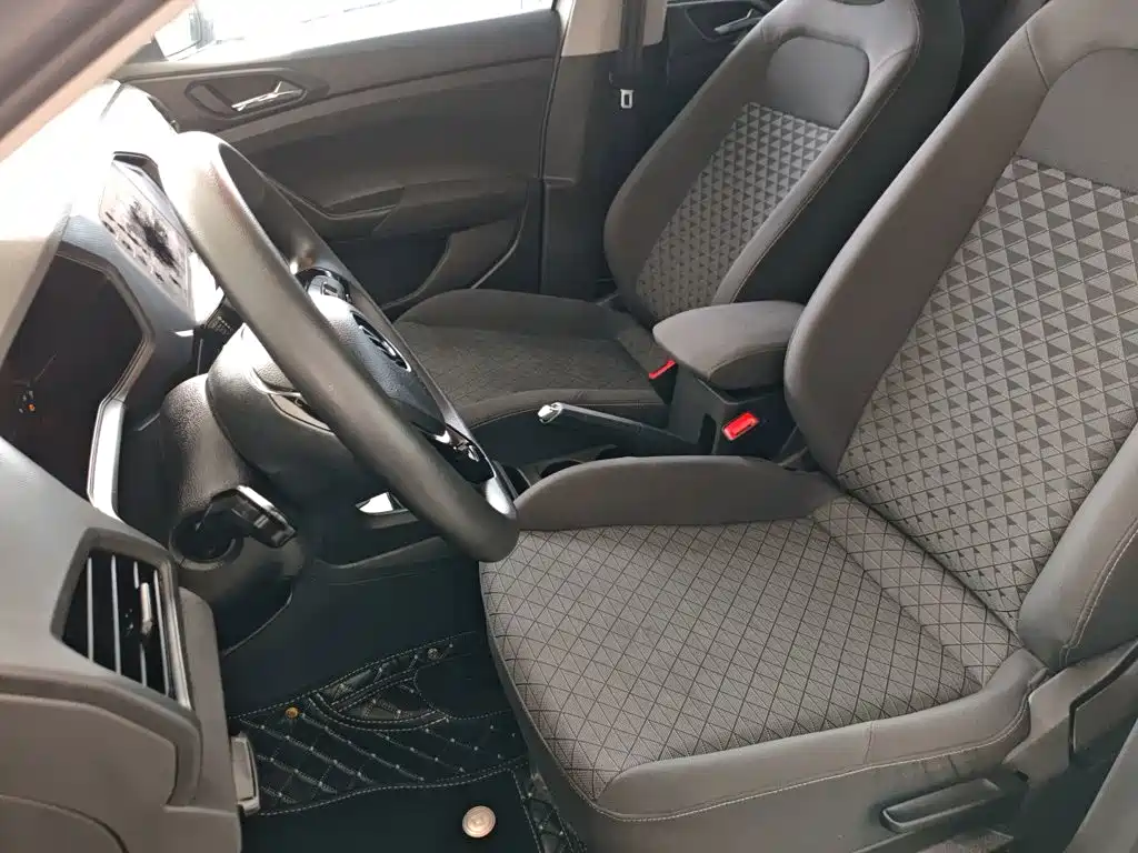 Volkswagen T-Cross — миниатюра 15