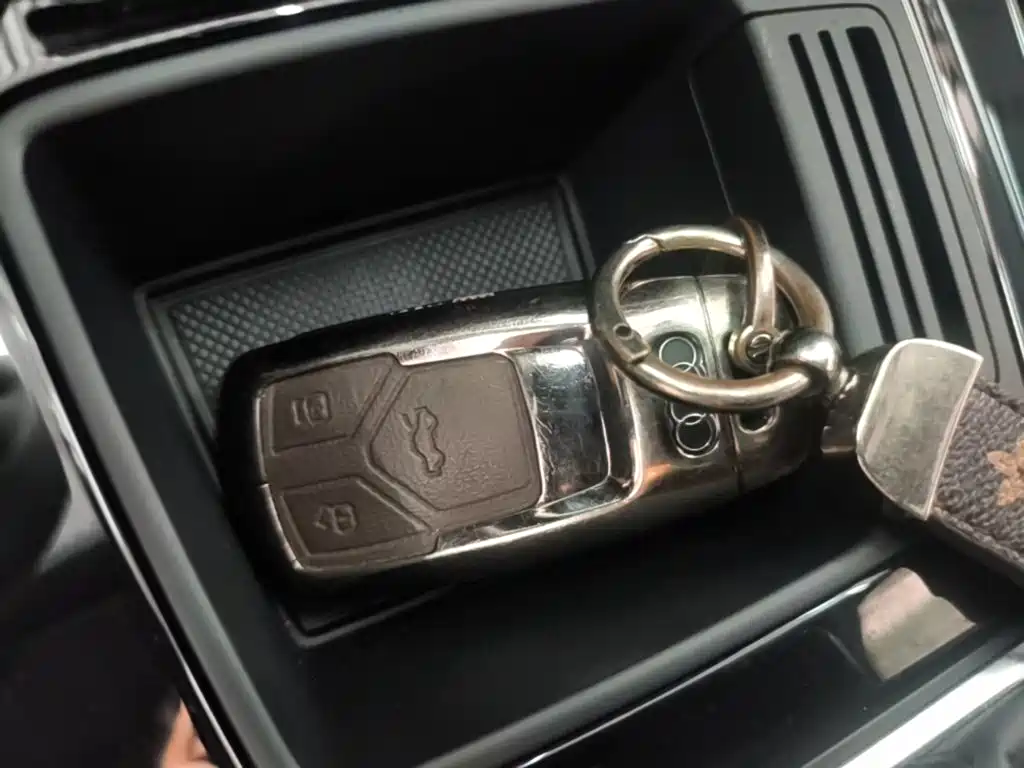 Audi A4L — миниатюра 9