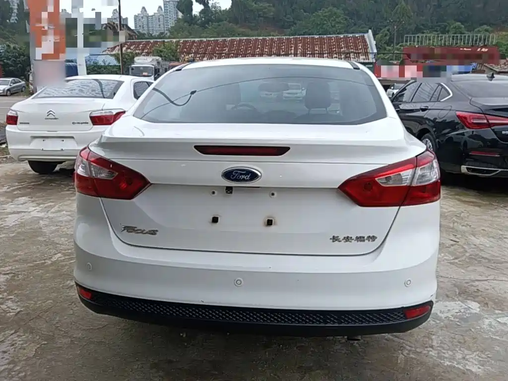 Ford Focus — миниатюра 6