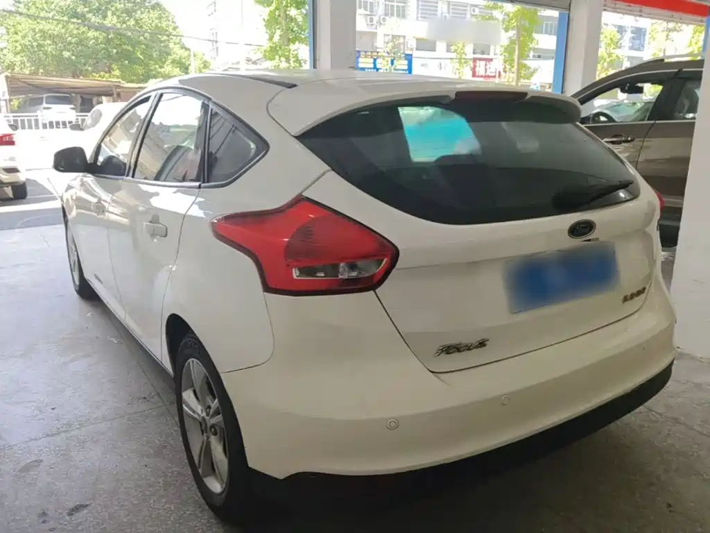 Ford Focus — миниатюра 5