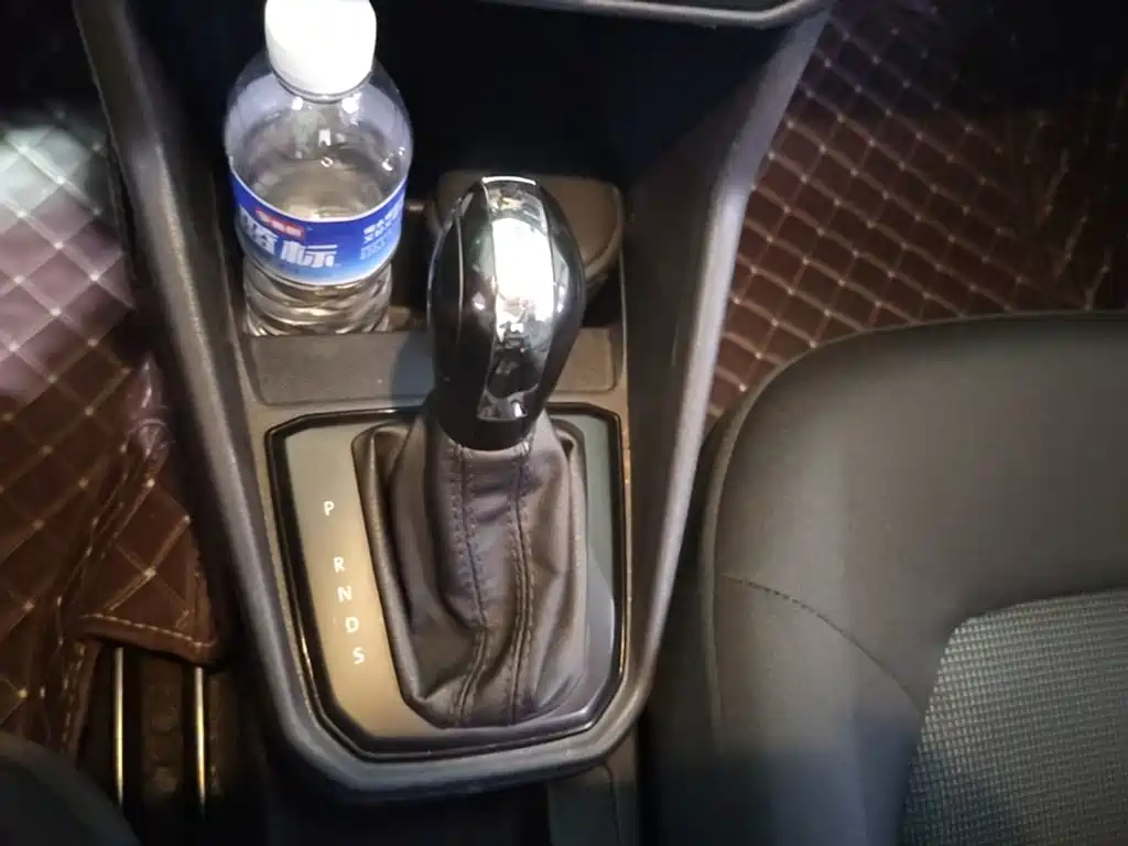 Volkswagen Jetta — миниатюра 14