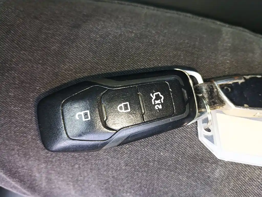 Ford Mondeo — миниатюра 9