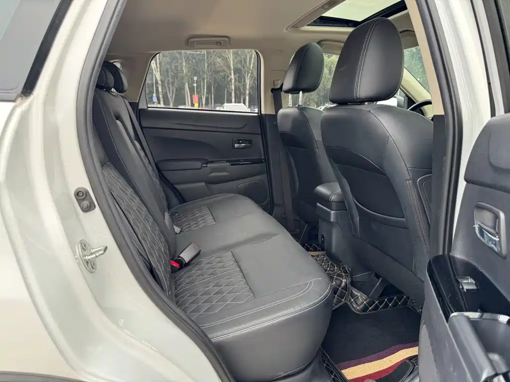 Mitsubishi ASX — миниатюра 17
