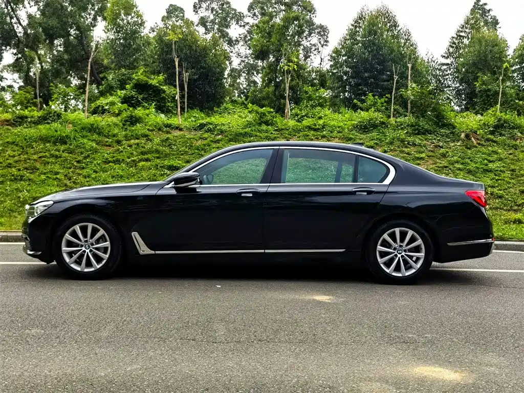 BMW 7 Series 7 2017 730Li Lead