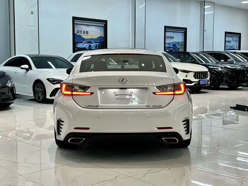 Lexus RC — миниатюра 8