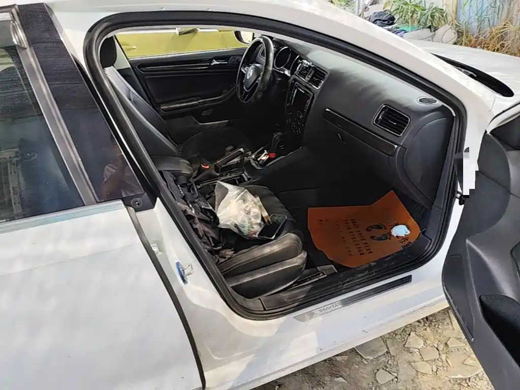 Volkswagen Sagitar — миниатюра 9