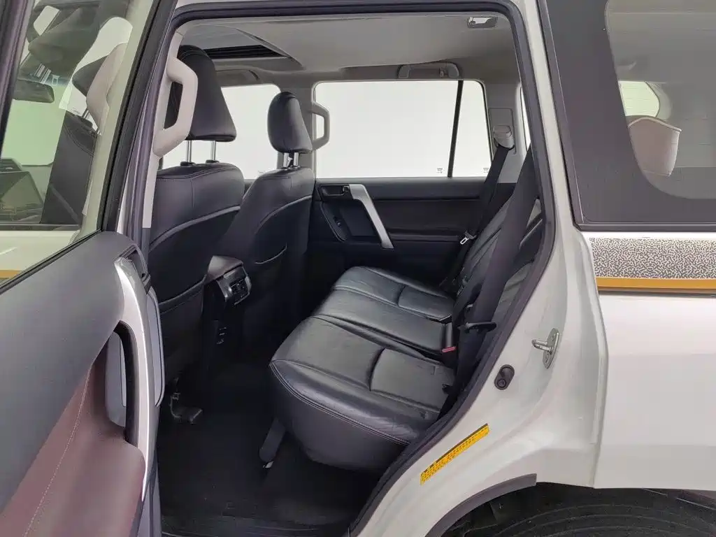 Toyota Prado — миниатюра 15