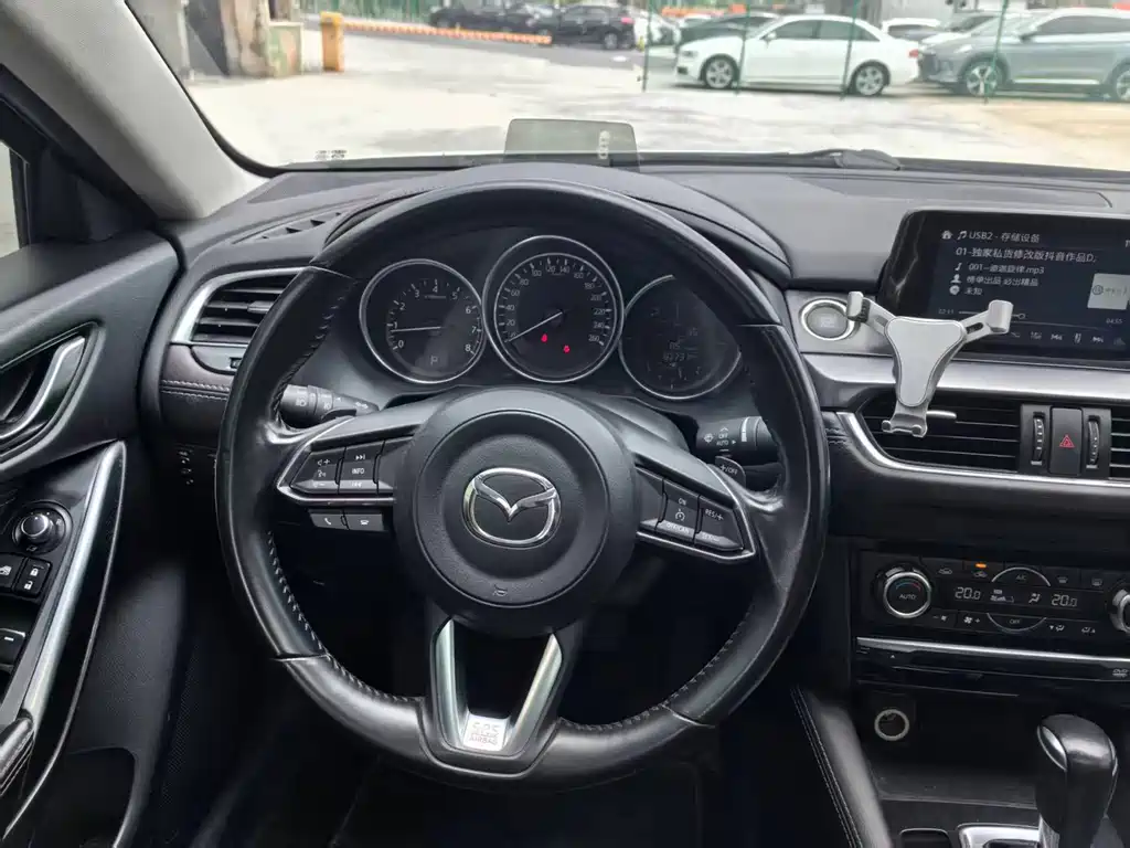 Mazda Atenza — миниатюра 9
