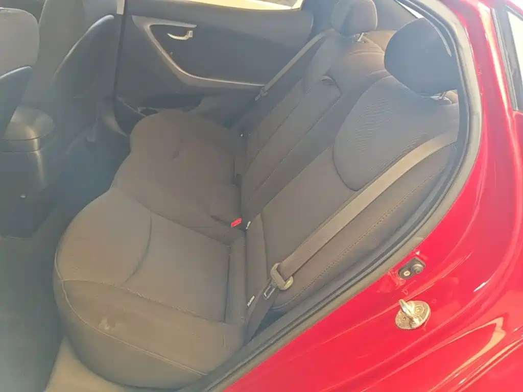 Hyundai Elantra Langdong — миниатюра 17